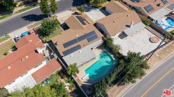 24843 Fourl Rd, Newhall, CA 91321