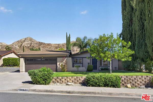 14921 Daffodil Ave, Canyon Country, CA 91387