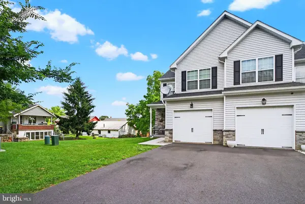 3022 S 3RD ST, Whitehall, PA 18052