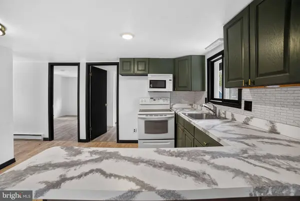 129 MAHONING DR, Pocono Lake, PA 18347