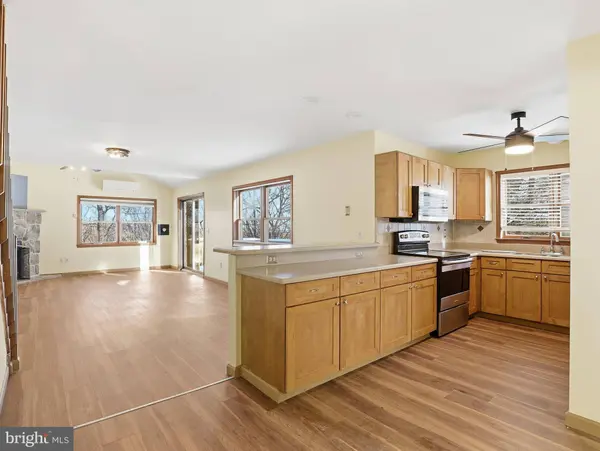 227 IMAGE DR, Scotrun, PA 18355