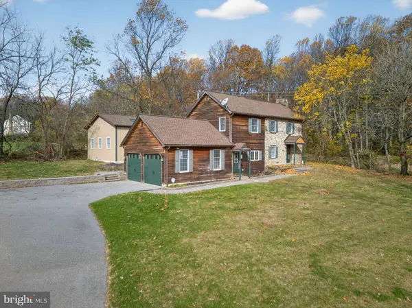 275 SALLY ANN FURNACE RD, Mertztown, PA 19539