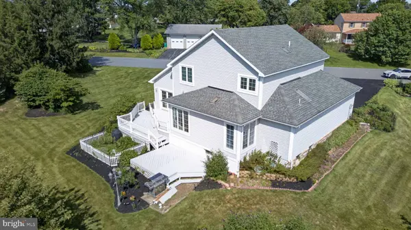 6467 ABBEY RD, Wind Gap, PA 18091