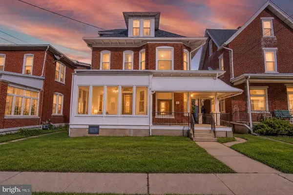 107 S HOME AVE, Topton, PA 19562