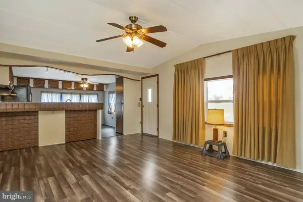 8721 TURKEY RIDGE RD, Breinigsville, PA 18031