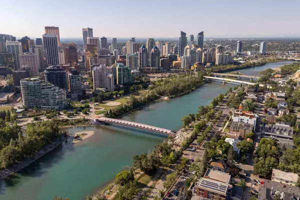 923 1 AVE NW #2, Calgary, AB T2N 0A6