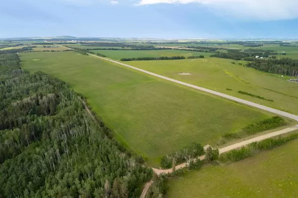 SW 15-32-4W5M Township Road 322, Rural Mountain View County, AB T0M 1X0