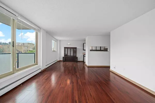 1435 7 AVE NW #342, Calgary, AB T2N 0Z3