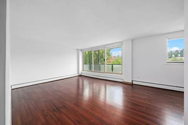 1435 7 AVE NW #342, Calgary, AB T2N 0Z3