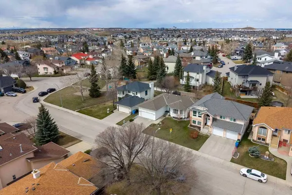 30 Arbour Ridge CIR NW, Calgary, AB T3G 3S9