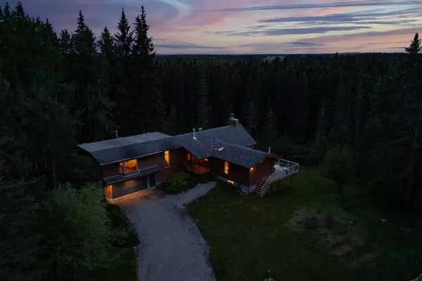 4252 Township Road 322, Rural Mountain View County, AB T0M 1X0