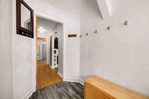 2507 15A ST SW, Calgary, AB T2T 4B8