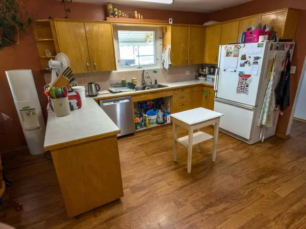 283036 Range Road 202, Rural Kneehill County, AB T0J 0Y0
