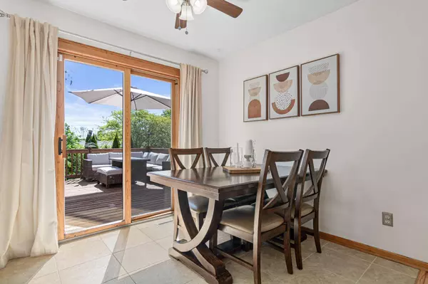 6224 Nathan LN N, Maple Grove, MN 55369