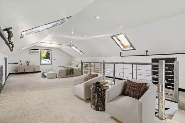 3372 Texas AVE S, Saint Louis Park, MN 55426