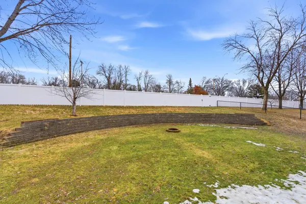 1837 Red River TRL, Saint Cloud, MN 56301