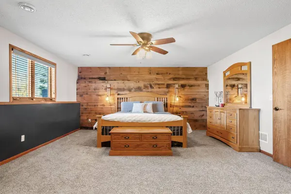 11614 Laketowne VW, Albertville, MN 55301