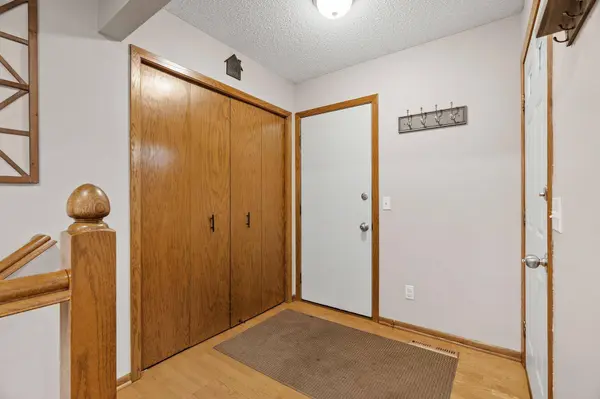 9612 Union Terrace LN N, Maple Grove, MN 55369