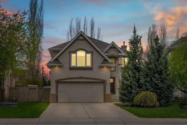 1733 Evergreen DR SW, Calgary, AB T2Y 3T8