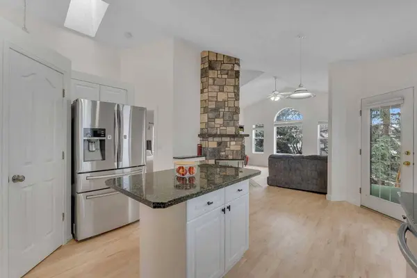 44 SE Douglas Glen CRES