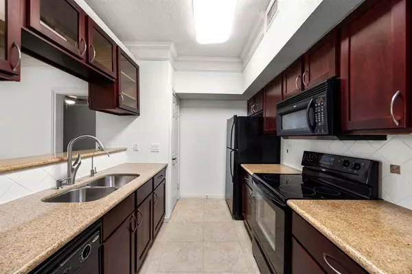 2700 Revere ST #138, Houston, TX 77098