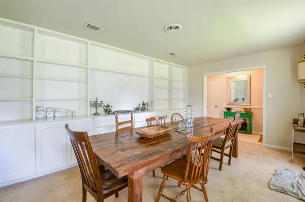 5423 Willow Creek WAY, Houston, TX 77017