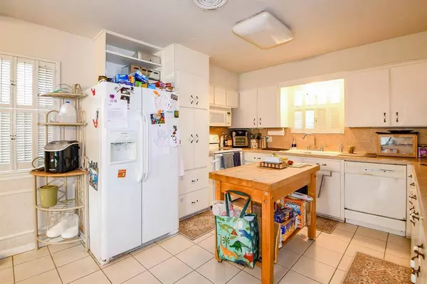 5423 Willow Creek WAY, Houston, TX 77017