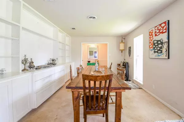 5423 Willow Creek WAY, Houston, TX 77017