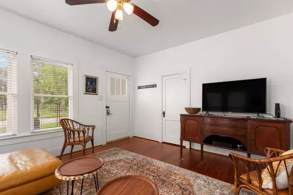 3809 Billingsley ST, Houston, TX 77009