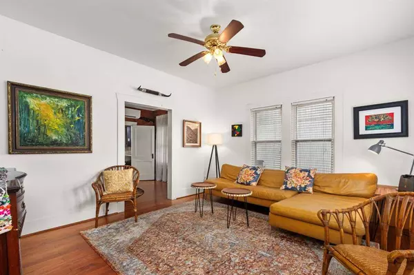 3809 Billingsley ST, Houston, TX 77009