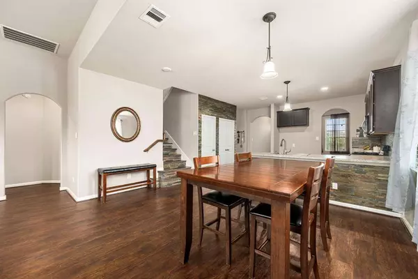 9422 Cimarroncito LN, Humble, TX 77396