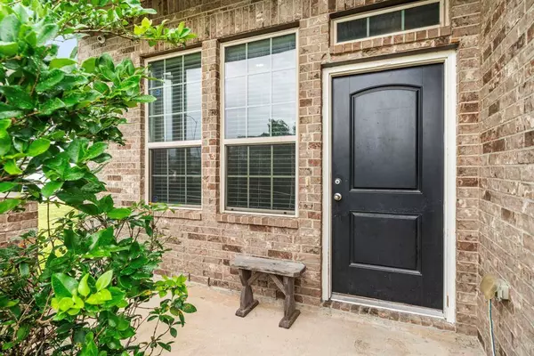 9422 Cimarroncito LN, Humble, TX 77396