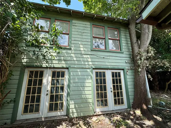 1122 Robbie ST, Houston, TX 77009