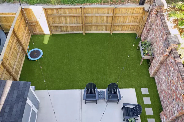 1004 Enid ST #B, Houston, TX 77009