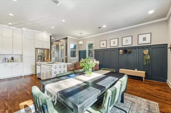 1004 Enid ST #B, Houston, TX 77009