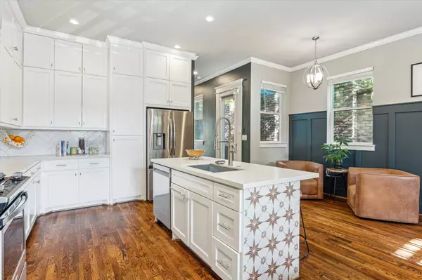 1004 Enid ST #B, Houston, TX 77009