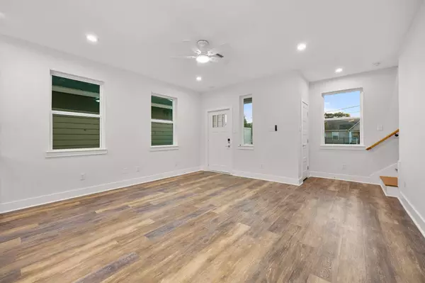 7818 Hanfro LN #A/B, Houston, TX 77088