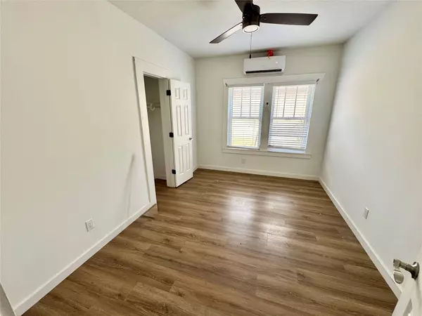 7 Hunt ST, Houston, TX 77003