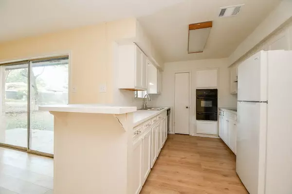 3314 Kentwood DR, Spring, TX 77380