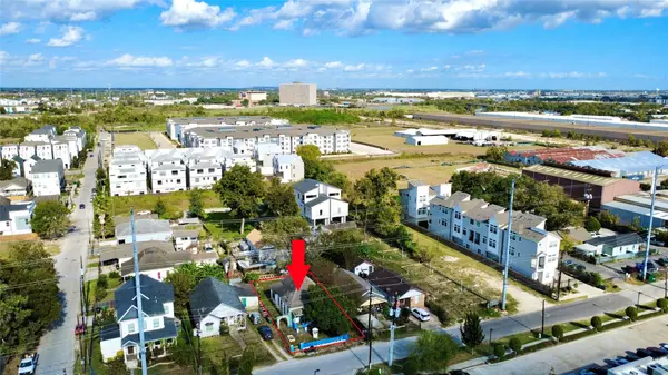 2809 Engelke ST, Houston, TX 77003