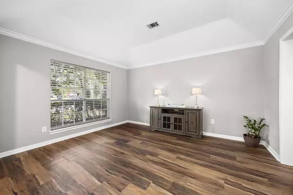 4211 Park Sands LN, Houston, TX 77345