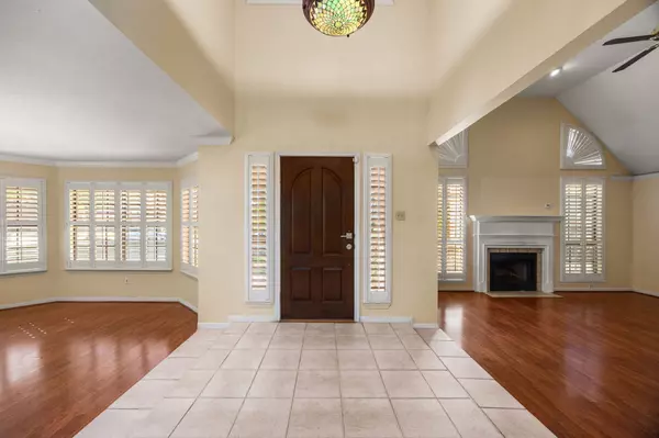 12422 Millvan DR, Houston, TX 77070