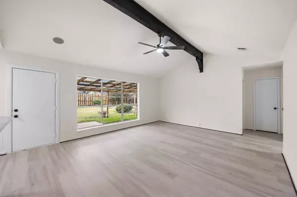 12123 Plumpoint DR, Houston, TX 77099