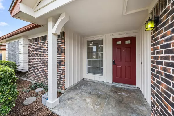 12123 Plumpoint DR, Houston, TX 77099