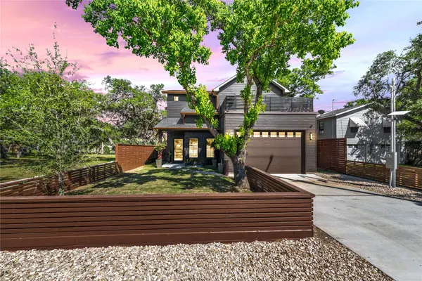 2758 Lakeshore DR, Canyon Lake, TX 78133