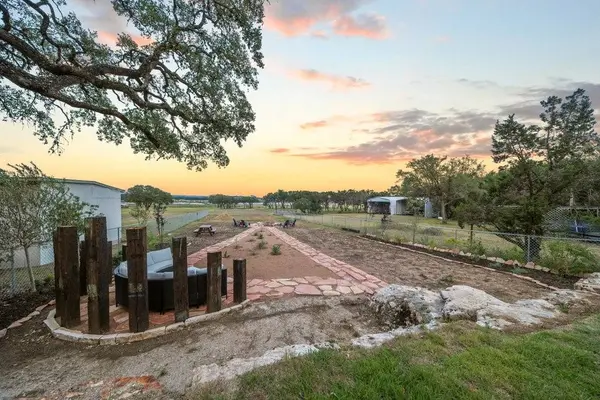 2758 Lakeshore DR, Canyon Lake, TX 78133