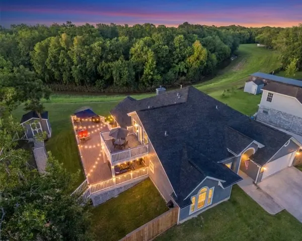 1003 Union Valley DR, Pearland, TX 77581