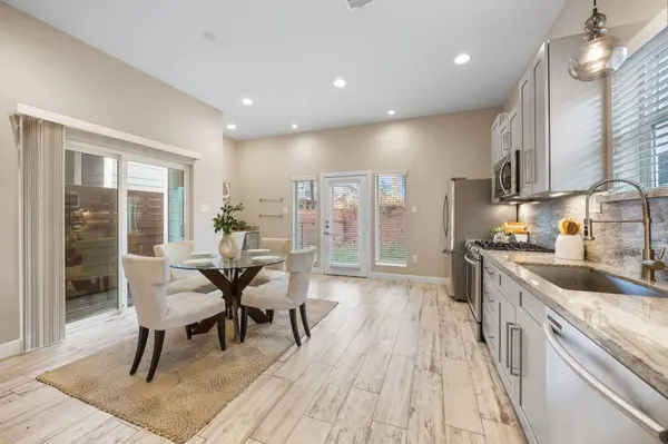 317 E 35th ST #A, Houston, TX 77018