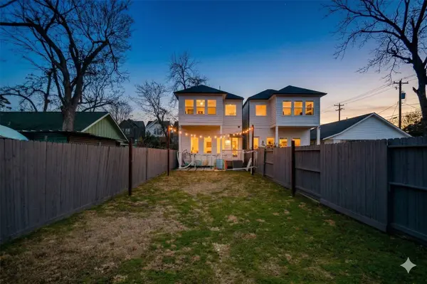 1504 Evelyn ST, Houston, TX 77009