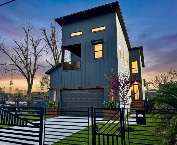 505 E 40th ST, Houston, TX 77022